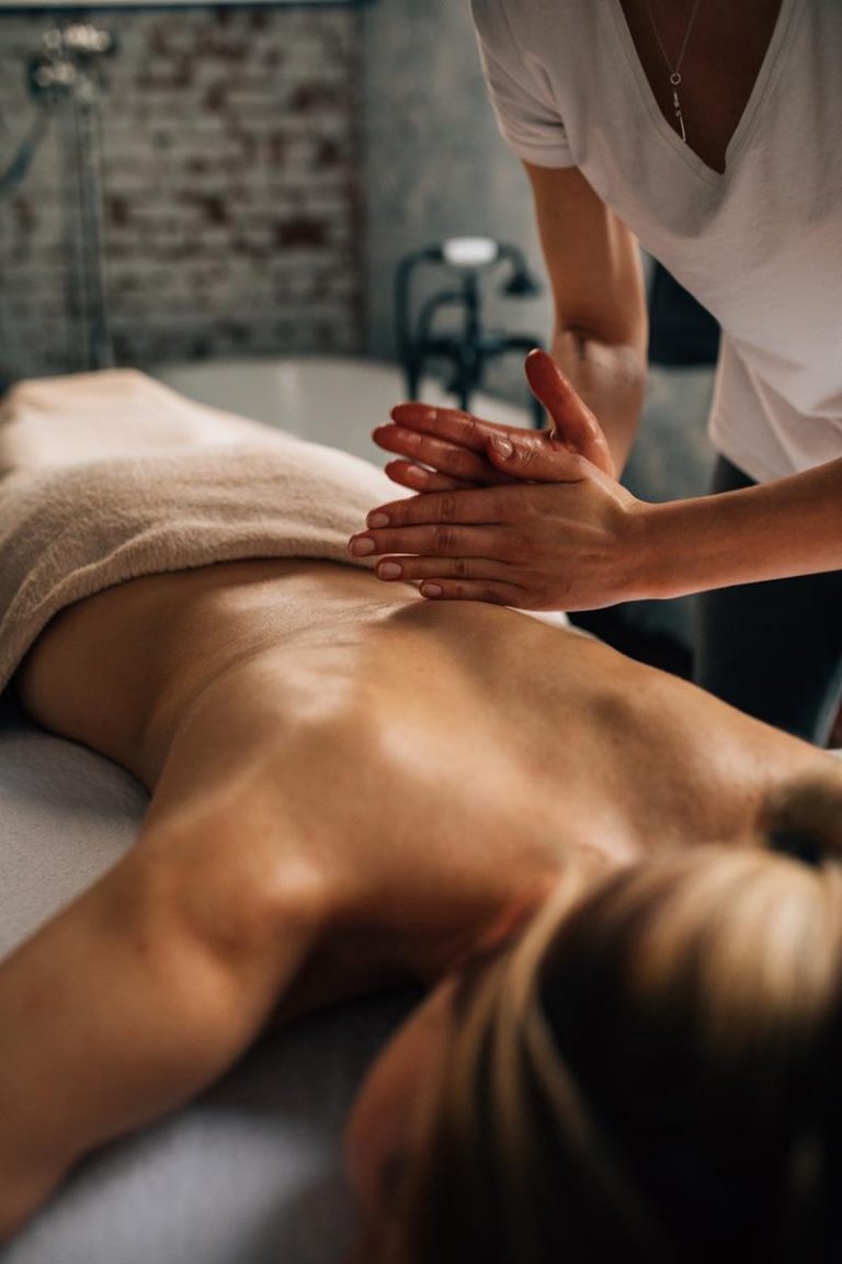 Work-site massage w krakowie – nowy trend prosto z usa